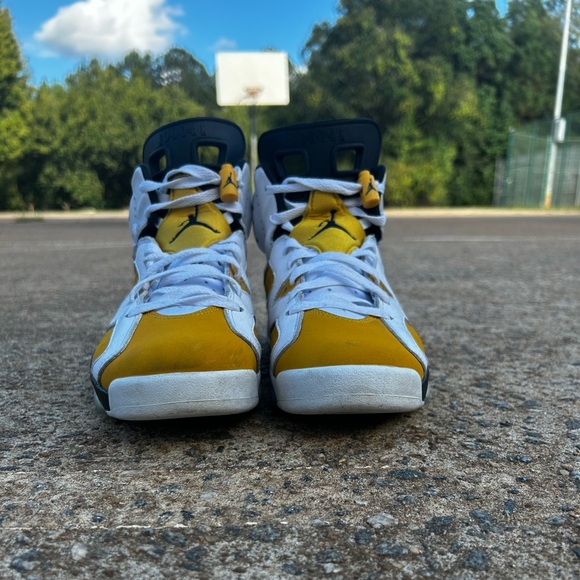 Jordan 6 Retro Yellow Ochre | Men’s 8.5 - Picture 2 of 15